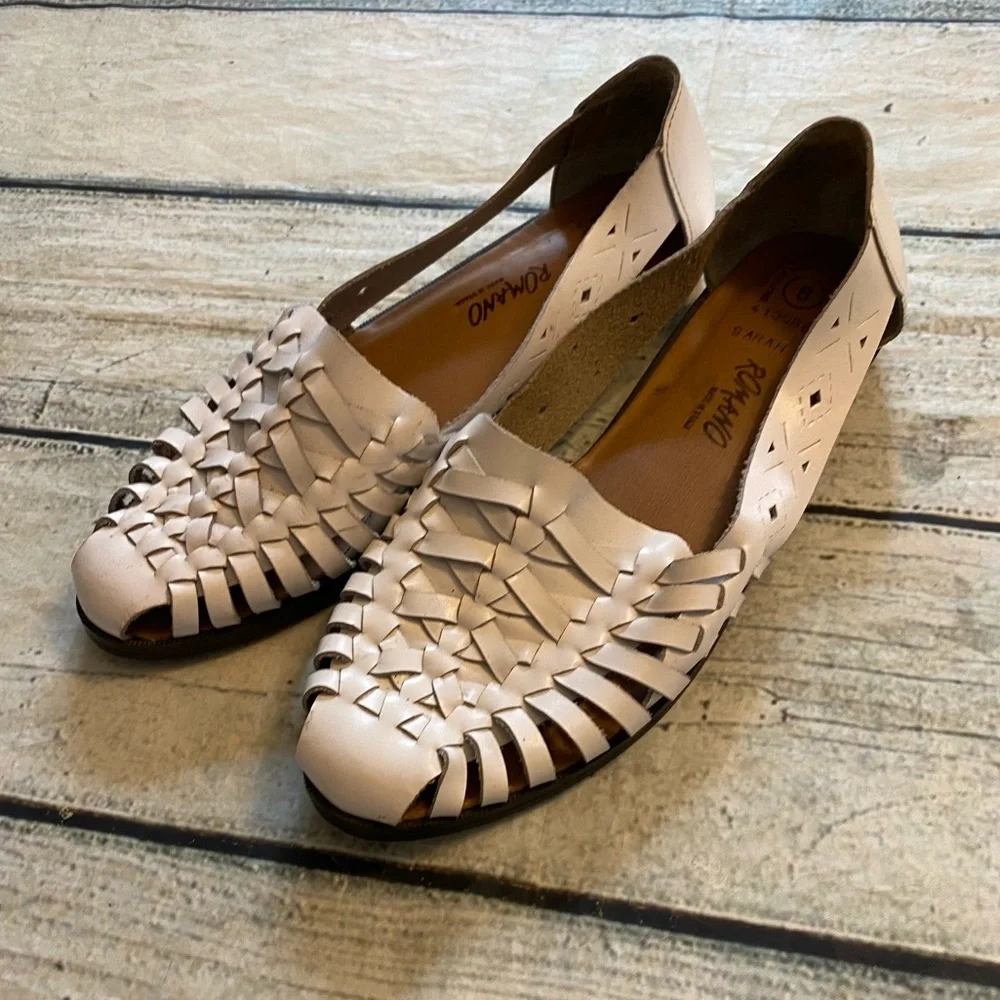 Romano white leather slip on hurarache sandals. 8 - Picture 1 of 14